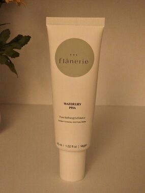 🔴 FLANERIE Water Lily PHA Pore Refining Exfoliator